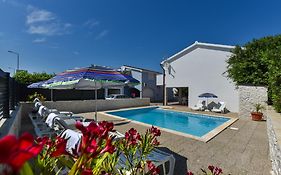 Apartments Krepo